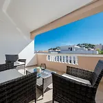 Luka Apartman
