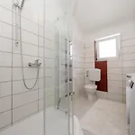 Luka Apartment *
