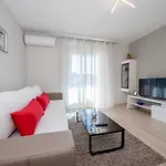 Apartment Luka