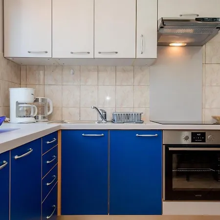 Apartment Luka