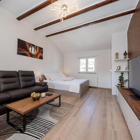 Apartment Luka Rab Town