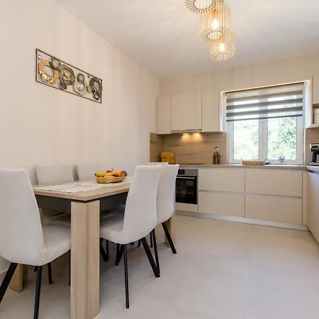 Luka شقة *