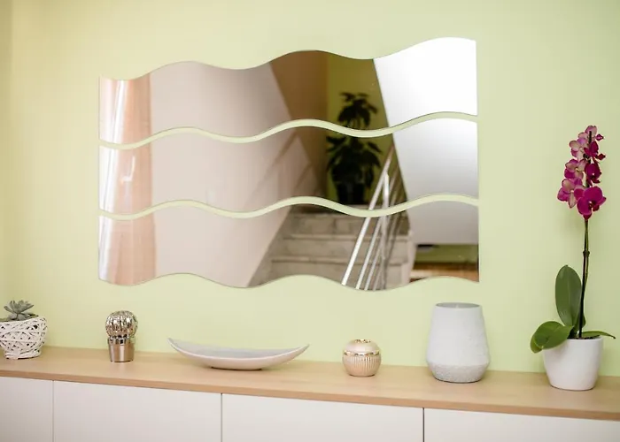 Luka Apartment *
